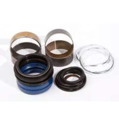 PIVOT WORKS Fork Rebuild Kit (Seals and Bushings) for YAMAHA YZ 125, YZ 250 2005