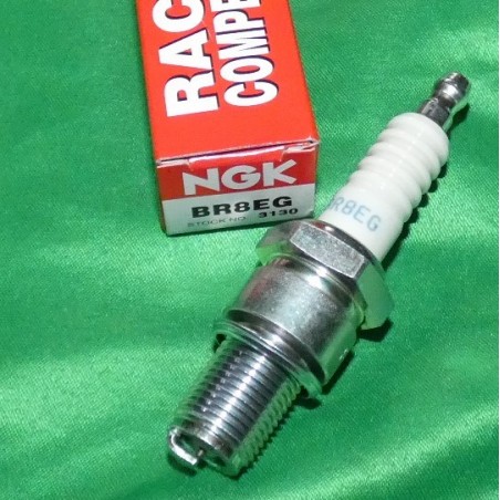 Bougie standard NGK BR8EG pour GAS GAS, HONDA, HUSQVARNA, KTM, SUZUKI, YAMAHA,...