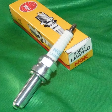 Standard spark plug NGK LMAR8G for YAMAHA WRF and YZF 250cc and 450cc, YZ250F, YZ450F, WR250F, WR450F