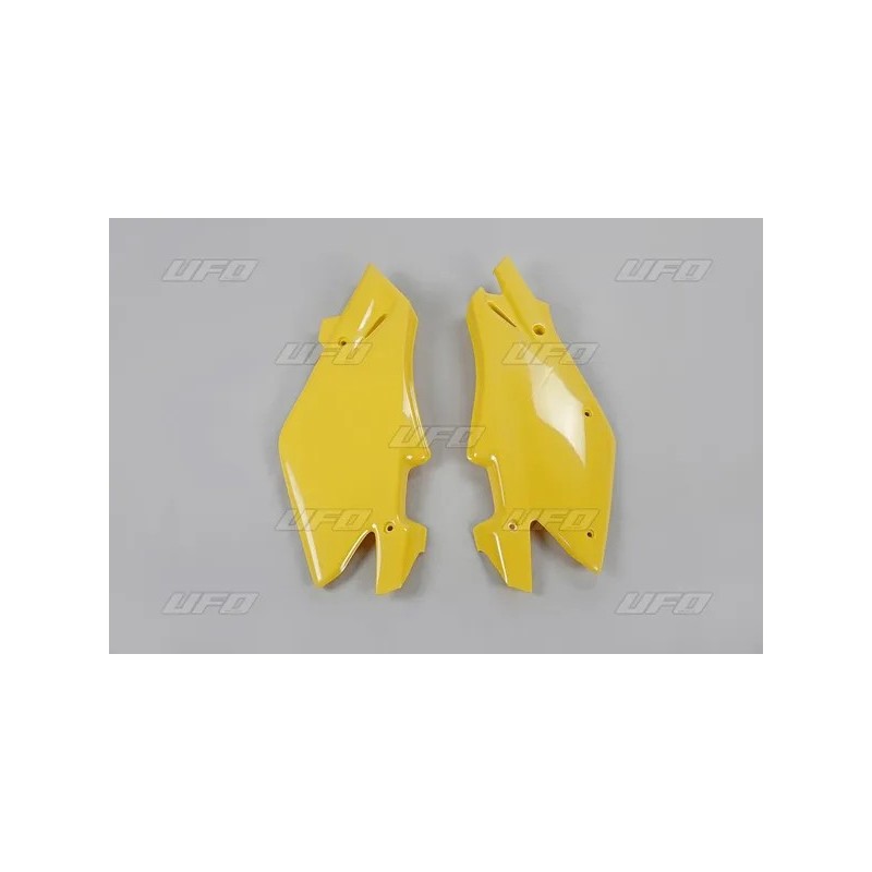 Panneaux latéraux de Rechange UFO pour HUSQVARNA CR 125, CR 250, WR 125, WR 250 de 2005 Panneaux latéraux de Rechange UFO pour HUSQVARNA CR 125, CR 250, WR 125, WR 250 de 2005