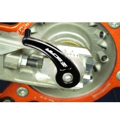 ARRACHE-AXE ARRIÈRE SCAR pour BETA, GAS GAS, HUSQVARNA, KTM EC 250 F, EC 350 F, EX 450 F, MC 250 F de 2023 à 2026