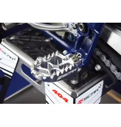 SCAR Evolution Foot Pegs for KTM EXC 250, EXC 300, EXCF 250, HUSQVARNA FC 250, FC 450, FE 250 and GAS GAS EC 250, EC 300, MC 85