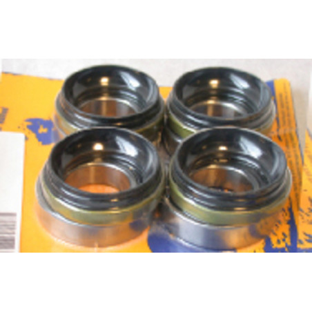 PIVOT WORKS Front Wheel Bearings And Seals Kit for YAMAHA YFM 600 GRIZZLY 4WD, YFM 660 GRIZZLY 4WD 1999-2002