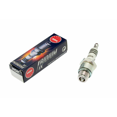 NGK spark plug for YAMAHA TW 200 TRAILWAY, XT 225, HONDA NX 125, XR 200, SUZUKI GN 125, GN 250 and APRILIA CUBE 650, PEGASO 650