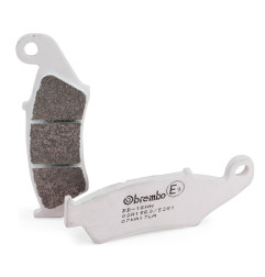 BREMBO Bremsbeläge für HONDA CRF 450, CRF 450 X, BETA RR 350, RR 400, KAWASAKI KDX 200, KX 125 und GAS GAS EC 200, EC 300